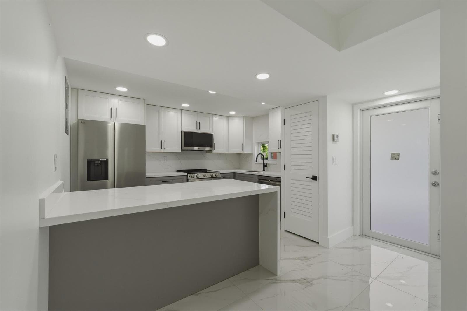 1. Kitchen 1