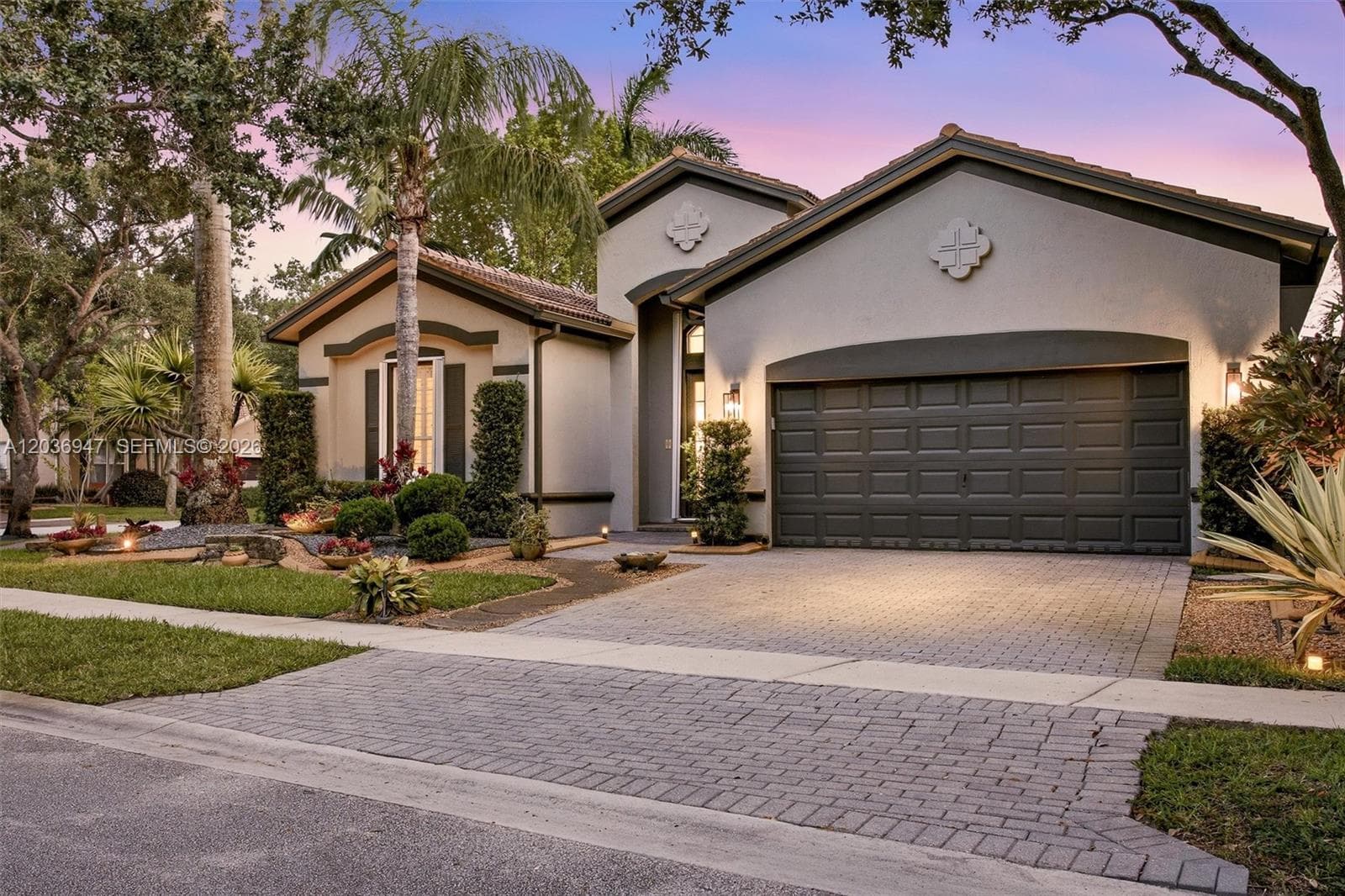 Front corner Lot