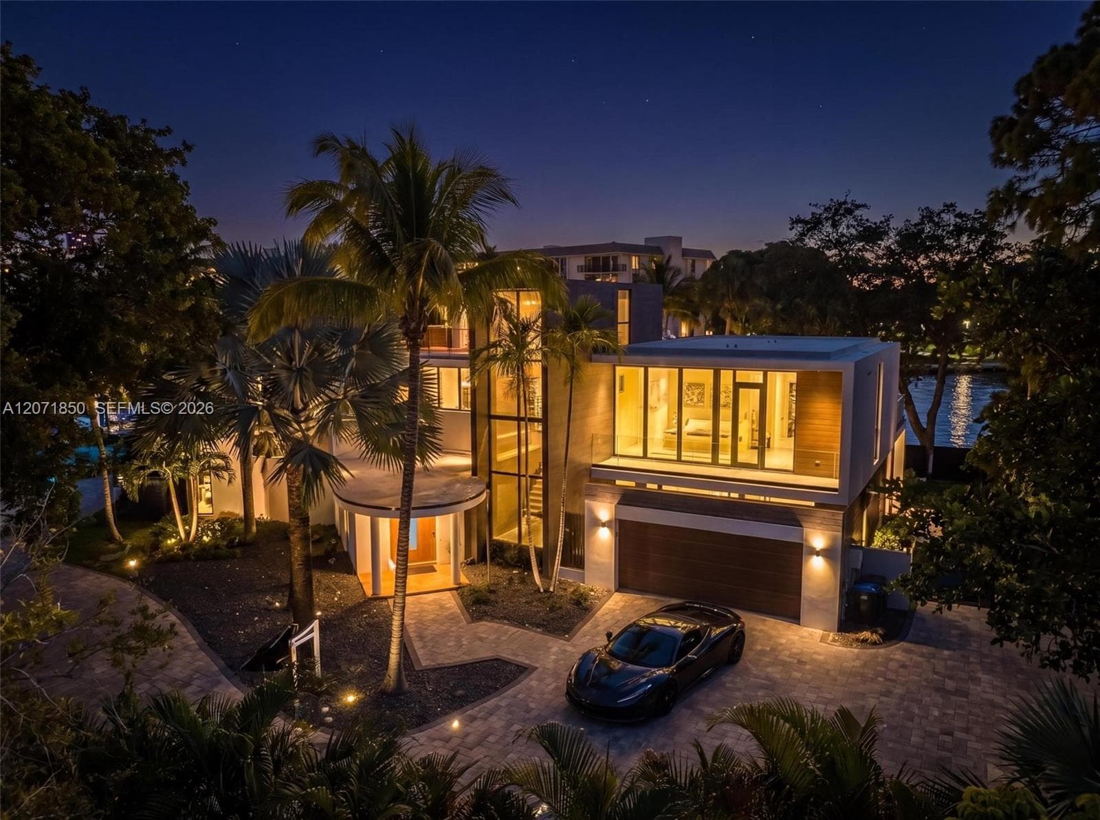 Rebuild design of redeveloped home