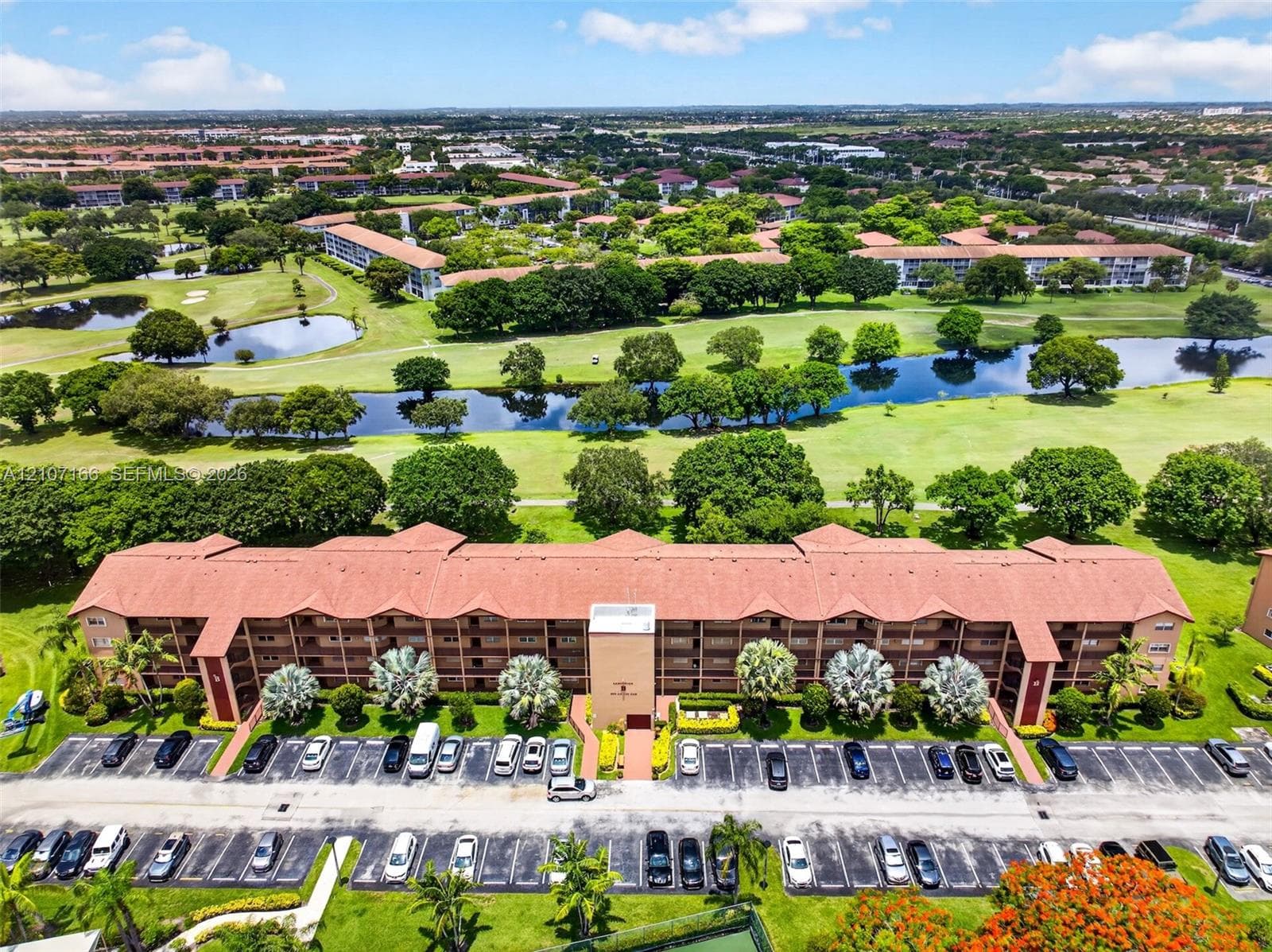 Golf and Lake Views!